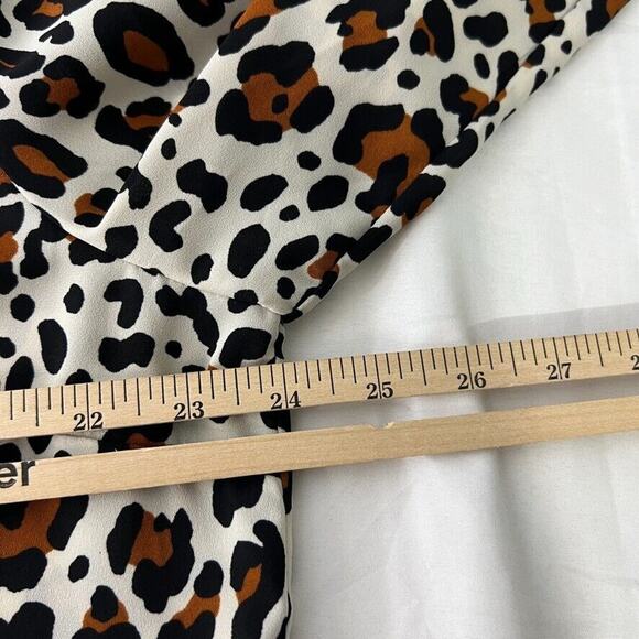 Talbots Size XL Leopard Print Long Sleeve Blouse Top Women's - Picture 8 of 9